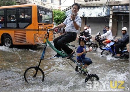 Велосипед для наводнений в Китае