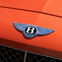 В Bentley посвятили семь машин пилотажной группе