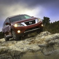 Nissan отказывается от гибридного Pathfinder