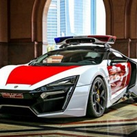 Полиция Абу-Даби заказала 780-сильный суперкар