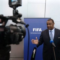 Вице-главу ФИФА выпустили под залог в $10 млн