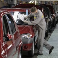 Renault снизил цены на бестселлеры в России