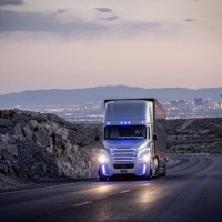 Daimler протестирует беспилотные грузовики на дорогах Германии