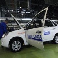 "АвтоВАЗ" поднимает цены на самые популярные модели