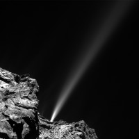 Фото дня: "фейерверк" на комете Чурюмова-Герасименко