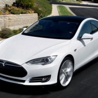 Tesla запустила сервис по продаже подержанных автомобилей