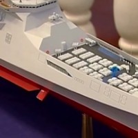Иностранным экспертам показали макет перспективного российского эсминца
