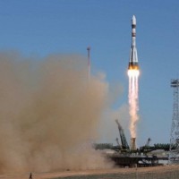 С космодрома Плесецк стартовала ракета с военным спутником