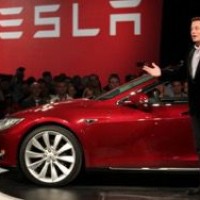 Tesla создаст беспилотный электромобиль через 3 года