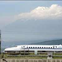 Японский поезд установил мировой рекорд скорости