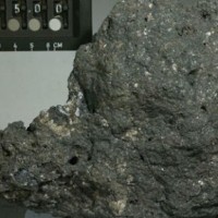 Анализ метеоритов помог определить дату формирования Луны