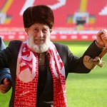 102-летний болельщик «Спартака» отправит 700 тысяч рублей внуку на Украину