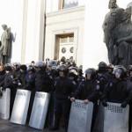 Около 4 тыс. человек перекрыли улицу Киева с требованием европейского уровня жизни
