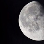 Россиянки впервые "облетят" Луну в октябре