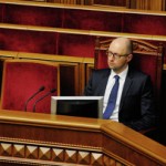 Яценюк пообещал не допустить развала парламентской коалиции