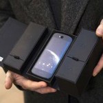 В "Ростехе" пообещали обеспечить YotaPhone казахстанских военных