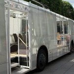 На улицах Каунаса - прозрачный троллейбус